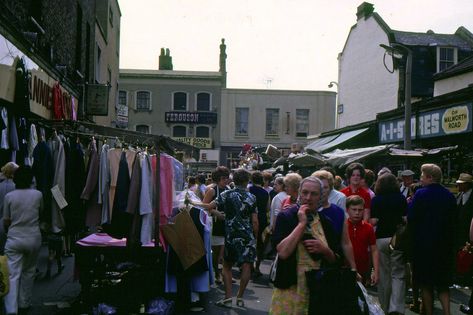 https://flic.kr/p/PM4gEa | East Street Market (1970) | Walworth Road, Southwark Bermondsey London, Peckham London, Historical London, Elephant And Castle, Southeast London, London Market, London Taxi, London Family, East Street