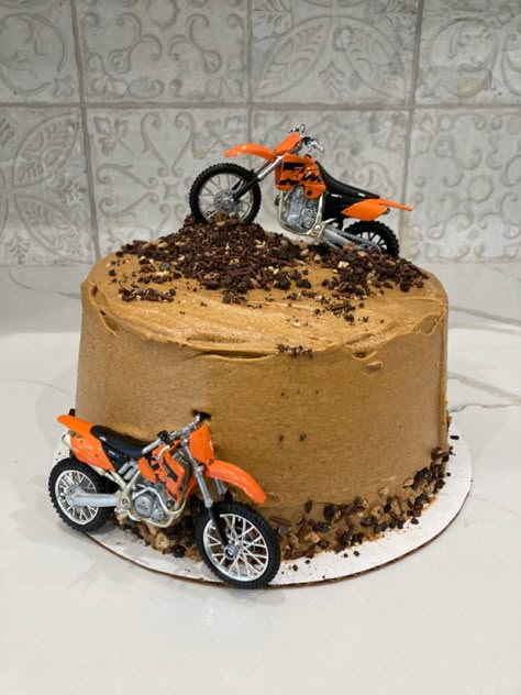 Dirtbike Birthday Party, Motocross Cake, Dirt Bike Cake, Motorcycle Birthday Cakes, Motorbike Cake, Bike Cake, Bike Birthday Parties, Motorcycle Cake, Bike Cakes