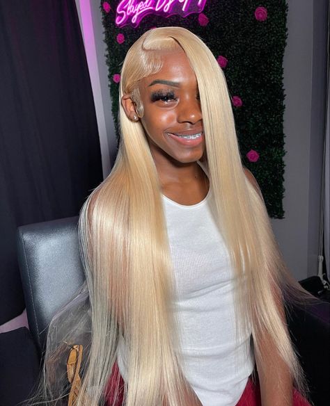 613 blonde straight frontal wig install Lace Wig Hairstyles, Blonde Hair With Brown Roots, Black Hairstylist, Blonde Side Part, Dark Skin Blonde Hair, Wig Closure, Blondes Have More Fun, Braids With Shaved Sides, Frontal Wig Hairstyles