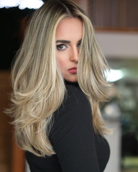 Blonde Hair Goals, Blonde Hair Transformations, Hairstyles For Layered Hair, Beautiful Hair Color, Blonde Hair Looks, Glam Hair, Hair Makeover, Hair Color And Cut, Long Blonde