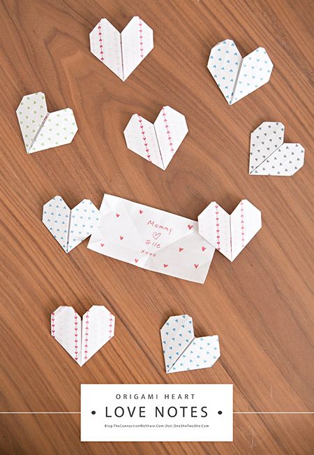 Origami Heart Love Notes: What a cute idea to do for the kids & their daddy this Valentine's Day Hart Origami, Origami Hearts, Heart Tutorial, Origami Bookmark, Origami Love, Origami Butterfly, Origami Heart, Easy Origami, Heart Garland