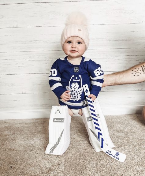 Ahl Hockey, Hockey Outfit, Hockey Boy, Hockey Outfits, Hockey Girlfriend, Boys Hockey, Hockey Kids, Hockey Pictures, Hockey Training