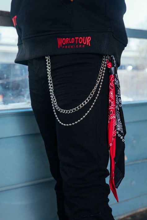 Rock Lifestyle, Bandana Pants, Black Denim Pants, Blue Denim Pants, Yellow Hoodie, Embroidered Hoodie, Fall 2022, Neon Blue, Wallet Chain