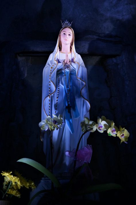 Download image Mother Mary Wallpaper, Virgin Mary Picture, Mother Mary Pictures, Blessed Mother Statue, Jesus Mother, Angel Wall Art, Mother Mary Images, Catholic Pictures, Mother Images