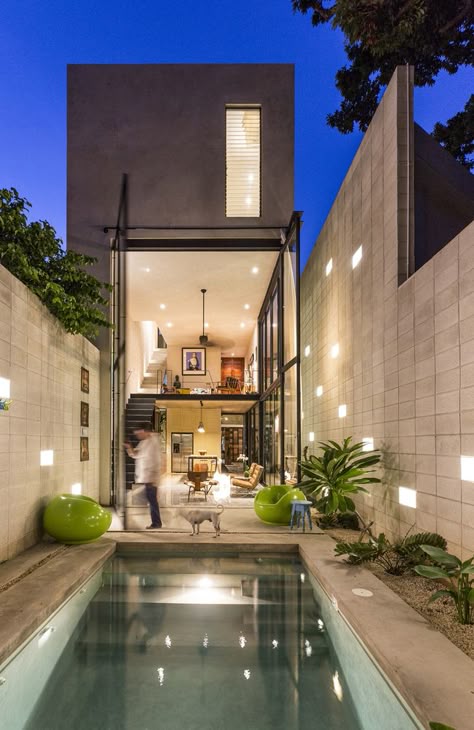 Gallery of Architecture in Mexico: Exploring Houses to Understand the Territory of Mérida - 15 Backyard Upgrades, Pools For Small Yards, Modern Mexican, Mexican Home, Exterior Renovation, Backyard Renovations, Backyard Pool Designs, Swimming Pool Designs, Small Backyard Pools