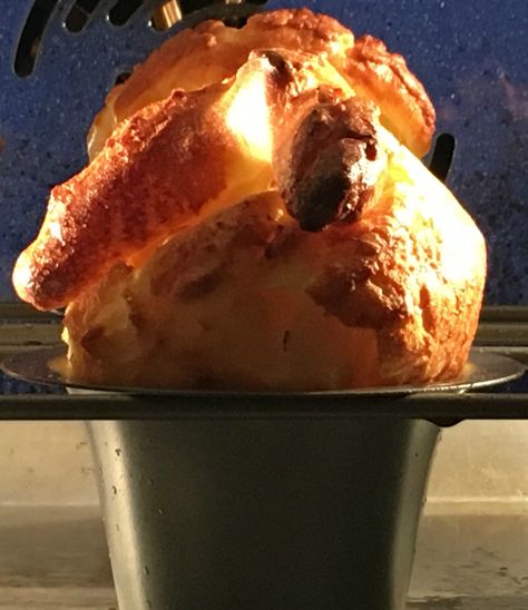 InspiringKitchen.com How to Make Light as Air Popovers Easy Popover Recipe, Popovers Recipe, Easy Popovers, Popover Recipe, Yorkshire Pudding Recipes, Yorkshire Pudding, Favorite Comfort Food, Family Recipe, Bread And Pastries