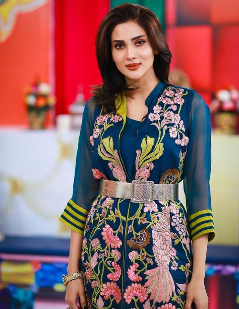 Fiza Ali Actress Outfits, Fiza Ali, Pakistani Actress, Girl Face, Muslim Fashion, Pakistan, Actresses, Mini Dress, Wardrobe