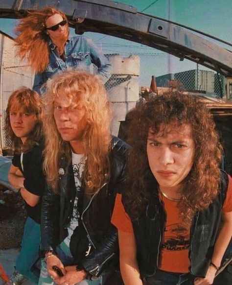 (1) Home / Twitter Kirk And James, Metallica 1986, Papa Hetfield, Ross Halfin, Cliff Burton, 80s Bands, Kirk Hammett, James Hetfield, Thrash Metal