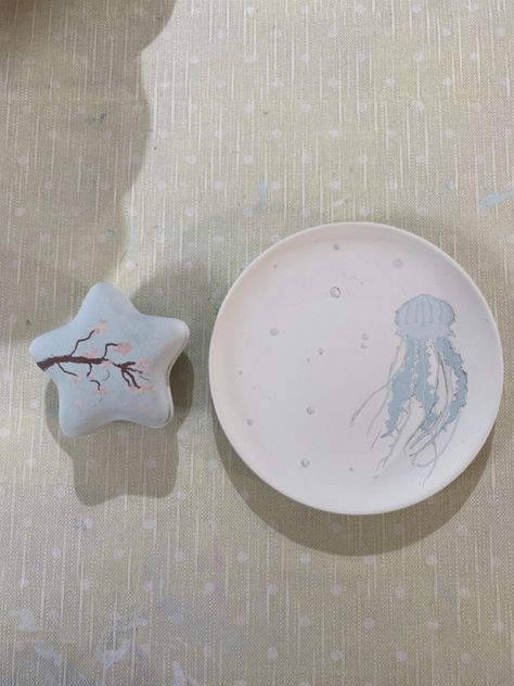 Jellyfish Bowl, Jellyfish Pottery Painting, Jellyfish Pottery, Starfish Pottery Painting, Underwater Pottery Painting, Painting Bowls, Ocean Themed Pottery Painting, Hope Word, Fish Pottery