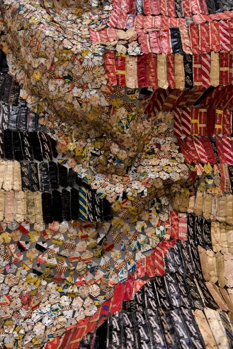 El Anatsui, Art Beat, Contemporary African Art, Sculpture Installation, Textile Artists, Found Object, New Shows, Wood Sculpture, Pilgrimage