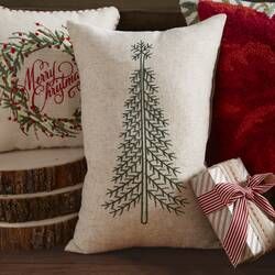 Christmas Pillows Diy, Christmas Tree Pillow, Christmas Throws, Diy Christmas Decorations Easy, Tree Pillow, Christmas Pillows, Christmas Cushions, Sewing Pillows, Holiday Pillows