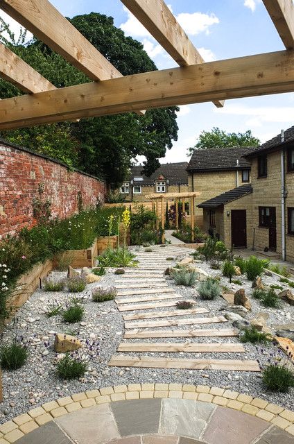 How to Transform a Wide, Shallow, Sloping Plot with Pretty Terraces | Houzz UK Shallow Garden Design, Wide Shallow Garden Design, Shallow Garden, Terraced Garden, Circular Patio, Garden Uk, Shade Tolerant Plants, Winding Path, Sloped Yard