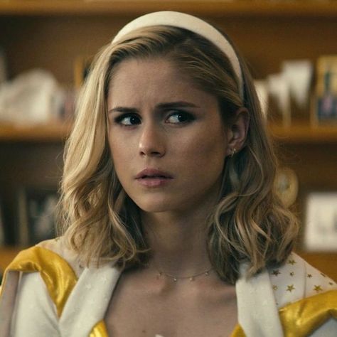 Starlight The Boys, Annie January, Batman Tv Show, Erin Moriarty, True Detective, Scream Queens, Fictional Crushes, Cute Profile Pictures, Twin Sisters