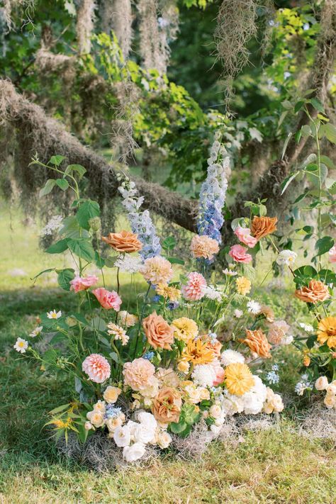 jen-ryan-wedding-ground-arch-0222 Wildflower Wedding Neutral, Flower Nest Wedding, Ceremony Nest Flowers, Wildflower Grounded Arch, Wildflower Alter, Soft Wildflower Wedding, Summer Wildflower Wedding Color Scheme, Wildflower Ceremony Arch, Muted Wildflower Wedding