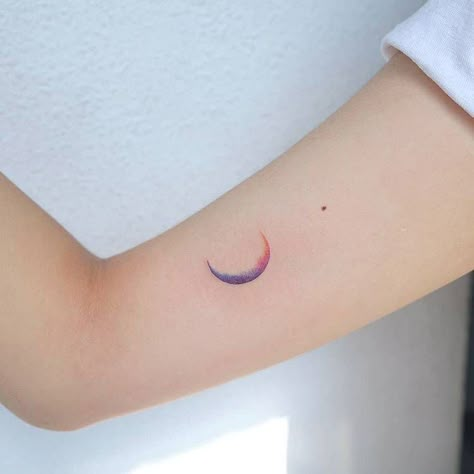 Tiny crescent moon tattoo on the inner arm. Small Spiritual Tattoos, Purple Tattoos, Korean Tattoo Artist, Best Tattoo Ever, Saved Tattoo, Crescent Moon Tattoo, Moon Tattoo Designs, Spiritual Tattoos, Tattoo Designs And Meanings