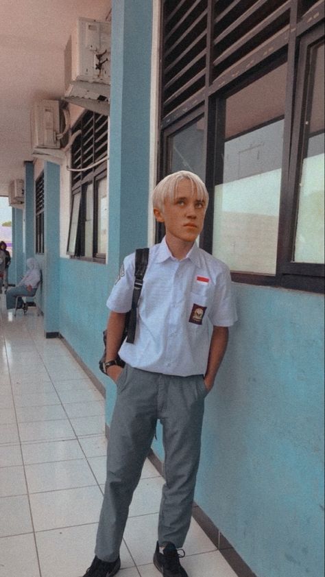 Hot Draco Malfoy, Malfoy Costume, Draco Malfoy Costume, Hot Draco, Draco Malfoy Imagines, Draco Harry Potter, Hee Hee, Tom Felton, Harry Potter Memes