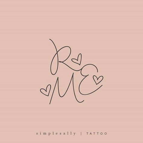 A & E Tattoos, Birthdays Tattoo Ideas, Family Infinity Tattoos For Women, Simple Husband And Wife Tattoos, Tattoo For Motherhood, Kid Tattoo Ideas For Moms, Tattoo Letters Ideas, Mother Of 5 Tattoo Ideas, Fine Line Tattoos For Moms With Kids