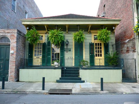 Creole Cottage Exterior, New Orleans Style Homes, Creole Cottage, Shotgun House, Southern House Plans, Cottage Exterior, New Orleans Homes, Cottage Style Homes, Willow Creek