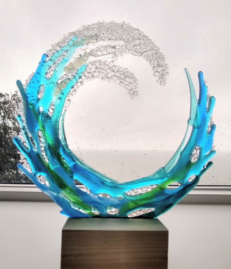 Fused Glass Ocean Waves, Wave Glass Art, Fused Glass Wave Ideas, Glass Wave Sculpture, Fused Glass Waves, Sea Glass Wave, Fused Glass Ideas Tutorials, Fused Glass Wave, Wave Sculpture