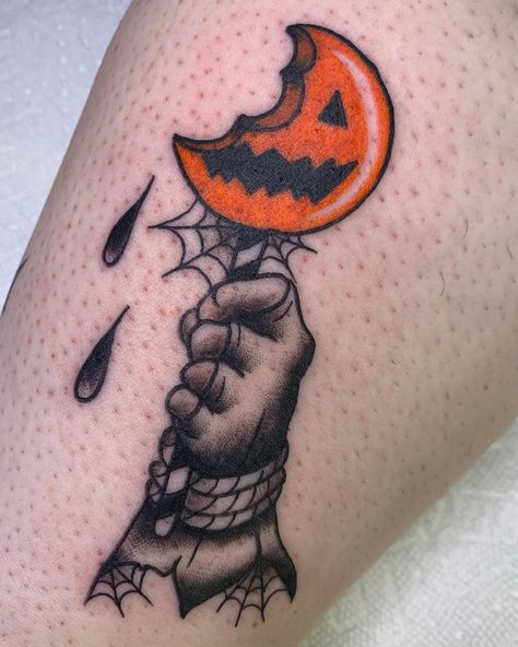 Trick R Treat Tattoo, Lollipop Tattoo, Finch Tattoo, Sam Trick R Treat, Tattoos Inspo, Simple Skull, Pumpkin Queen, Spooky Tattoos, Trick R Treat