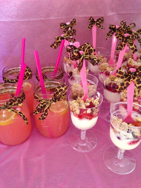 Pink Leopard Party Decor, Pink Cheetah Print Party, 21st Bday Theme Ideas, Pink And Leopard Party Decorations, Lepord Print Birthday Party, Pink And Cheetah Party, Leopard Bridal Shower Ideas, Cheetah Print Bday Theme, Pink Cheetah Print Birthday Party Ideas