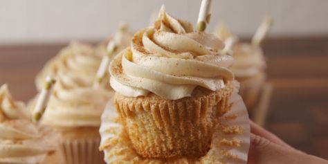 Boozy cupcakes are way better than non-boozy cupcakes. Rum Chata Cupcakes, Cupcakes With Box Cake, Rumchata Cupcakes, Dessert Flavors, Boozy Cupcakes, Boozy Desserts, Vanilla Cake Mixes, Salty Cake, Box Cake Mix