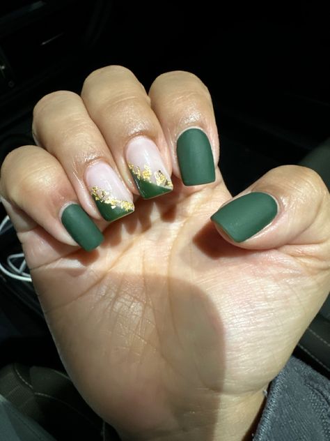 Green Nail Ideas For Fall, Fall Green Dip Powder Nails, Light Green Nail Art Designs, Green Gold Gel Nails, Green Pink And Gold Nails, Green And Gold Short Nails, Olive Green And Pink Nails, Green White And Gold Nails, Hunter Green And Gold Nails