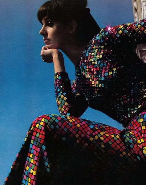 Model Maria Julia photographed by David Bailey and wearing a creation by Pucci.Italian Vogue,November 1966. Fashion 60s, Groovy Fashion, Pucci Vintage, David Bailey, 60s 70s Fashion, Fashion 1960s, Swinging Sixties, Sixties Fashion, Vogue Uk