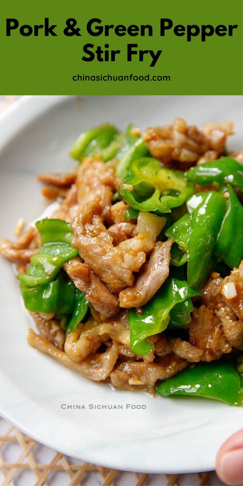 Pork stir fry with fresh green peppers (青椒炒肉)is the national dish enjoy the highest popularity on Chinese table, similar to tomato and egg stir fry. Green Pepper Stir Fry, Green Pepper And Mushroom Recipes, Pork Stir Fry Recipes Chinese Food, Stir Fry Pork And Vegetables, Stir Fry Recipes Pork, Stir Fry Pork Recipe, Pork Zucchini Stir Fry, Pork Stir Fry Recipes Easy, Pork And Broccoli Stir Fry