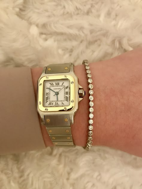 Cartier santos galbee. #watches #cartier #beautiful #gold #steel Cartier Watches Women Santos, Santos Cartier Woman, Cartier Santos Women, Cartier Santos Watch Woman, Santos Cartier, Cartier Santos Watch, Cartier Santos Galbee, Watches Cartier, Cartier Watches Women