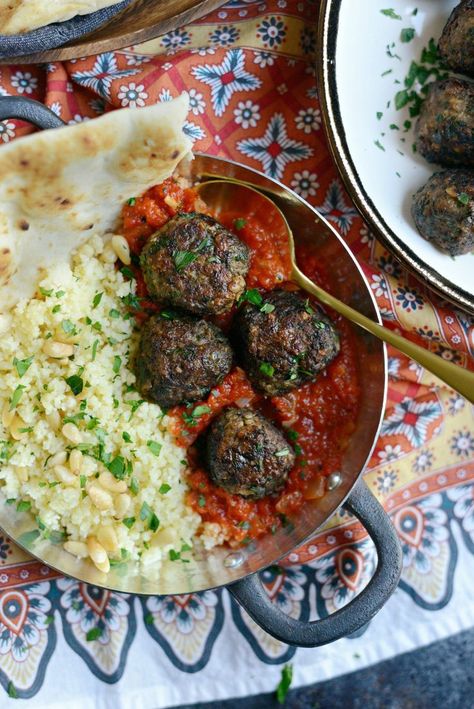 Baked Lamb Meatballs, Roasted Chili Peppers, North African Food, Harissa Recipes, Spiced Lamb, African Spices, Lamb Meatballs, Ras El Hanout, Roasted Red Pepper