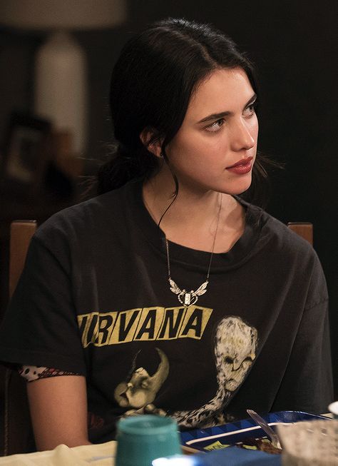 Twd Oc, Style Roots, Skin Aesthetic, Look Grunge, Margaret Qualley, Handsome Celebrities, Winter Typ, Dearly Beloved, Actrices Hollywood