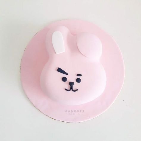 Jungkook Cake Ideas, Bt21 Cake, Cooky Bt21, Bts Cake, Patisserie Fine, Cold Coffee Recipes, Money Cake, Korean Cake, Funny Birthday Cakes