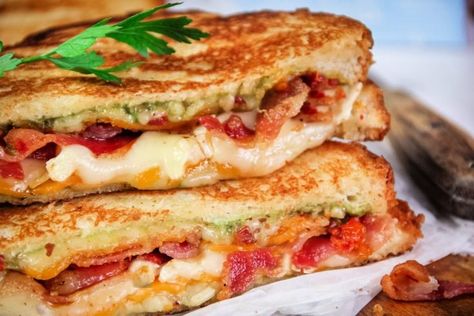 Grilled Cheese Bacon and Creamy Avocado Sandwich Bacon Grilled Cheese Sandwich, Caramelised Onion Tart, Bacon Grilled Cheese, Onion Tart, Bacon Sandwich, Brunch Casserole, Avocado Sandwich, Bacon Avocado, Pork Bacon