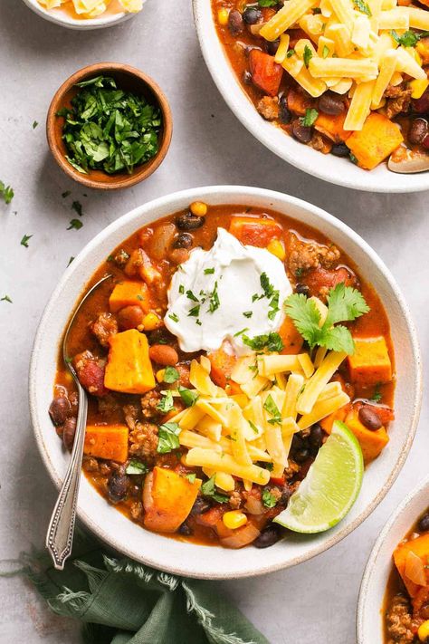 Sweet Potato Chili Casserole, Sweet Potato Chili No Beans, Ground Turkey Sweet Potato Chili, Soups With Sweet Potatoes, Beef Sweet Potato Chili, Sweet Potato And Ground Beef, Turkey Sweet Potato Chili, Sweet Potato Chilli, Winning Chili Recipes