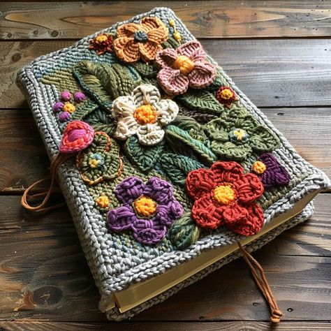 Crochet Bible Cover, Crochet Book Cover, Crochet Backpack Pattern, Crochet Book, Money Wallet, Bible Cover, Toy Crochet, Crochet Bebe, Crochet Blog