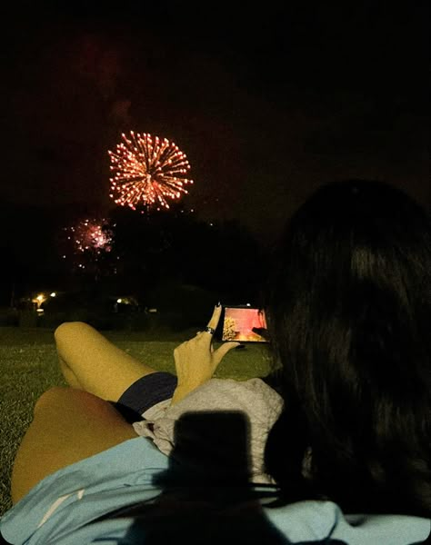 #aesthetic #datenight #fireworks #bae #date Simple Date Aesthetic, Dating Asthetic Picture, Fireworks Date, Relationship Dates, Cute Aesthetic Date Ideas, Relationship Dates Aesthetic, Summer Dates Aesthetic, Dating Aethstetic, Date Astethic