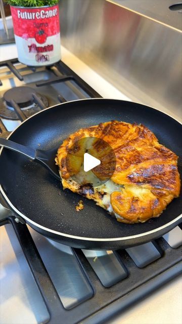 #futurecanoe #grilledcheese #croissant #easyrecipe Grilled Cheese Croissant, Croissant Grilled Cheese, Candied Croissant, Croissant Sandwich, Cheese Croissant, Tiktok Recipes, Grilled Cheese Sandwich, Cheese Sandwiches, Grilled Cheese