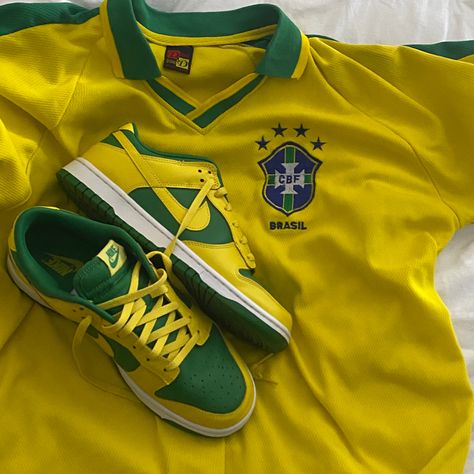 Brazil Football Aesthetic, Brazil Football Team Logo, Brazil Football Logo, Brazil Football Team 2022, Brazil Outfit Men, Outfits For Brazil, Brazil Outfit Ideas, Brazil Outfit, Brazil Clothing