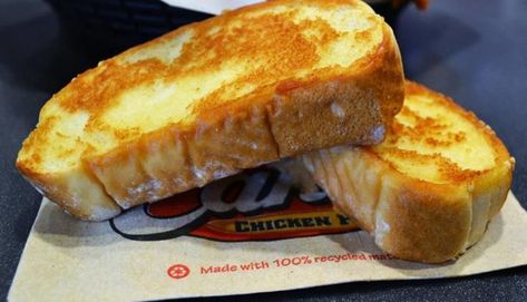 The Truth About Texas Toast: Do You Know Where it was Really Invented? Copycat Raising Canes Bread, Raising Canes Texas Toast Recipe, Raising Canes Bread Recipe, Canes Texas Toast, Raising Canes Bread, Texas Toast Bread, Cheese Toast Recipe, French Bread French Toast, Raising Canes