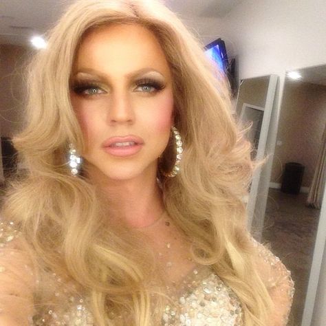 Courtney Act Courtney Act, Best Drag Queens, Katya Zamolodchikova, Rupaul Drag Queen, Drag Star, America's Next Top Model, Queen Makeup, Rupaul Drag, Next Top Model