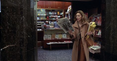 Sometimes I remember I do   like 70s fashion. I love Faye Dunaway's attire in this. Faye Dunaway, French Films, Love Music, Film Aesthetic, Film Stills, 70s Fashion, Cinematography, Movies To Watch, Dream Life