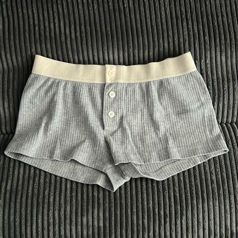 Bnwt!! Brand Melville Boy Shorts With Tags In Gray Ribbed Brandy Boxer Short, Brandy Melville Pjs Shorts, Brandy Melville Pajamas, Brandy Melville Boy Shorts, Boy Shorts For Women, Brandy Clothes, Brand Melville, Brandy Melville Shorts, Cute Pjs