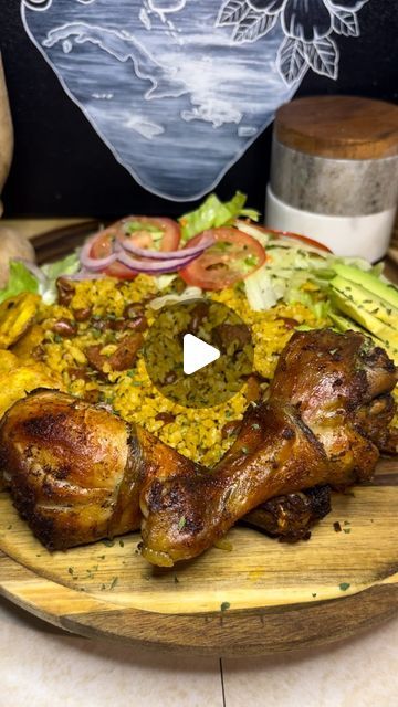 Beatriz Santiago on Instagram: "Puerto Rican Fried Chicken 🇵🇷  2 1/2lbs Drumsticks  Achiote Oil or Packet Sazon  Handful Red Bell Pepper Handful Red Onions Handful Cilantro  3-4 Aji Dulce (Sweet Pepper) 4-5 Garlic Lightly pressed  1/2Tsp Cumin 1 1/2Tsp Oregano Powder  1Tsp Black Pepper 2Tsp Garlic Powder  2Tsp Adobo" Puerto Rican Fried Chicken, Achiote Oil, Cooking Kids, Puerto Rican Dishes, Rican Food, Sweet Pepper, Puerto Rican Recipes, Red Onions, Caribbean Recipes