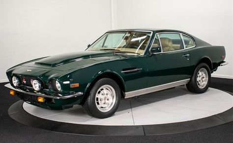 1982 Aston Martin Lagonda, Aston Martin Lagonda 1982, Aston Martin Green, Dark Green Car, Green Aston Martin, Dark Green Exterior, Vw Super Beetle, Super Beetle, Green Exterior