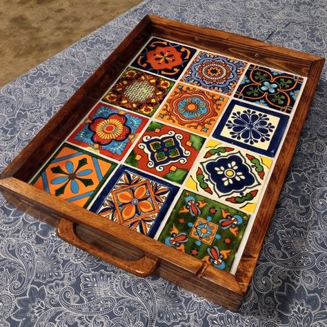 Mexican Style Decor, Painted Tiles, Tile Table, Mexican Home Decor, Mexican Home, Mexican Tile, Keramik Design, Talavera Tiles, Mexican Decor