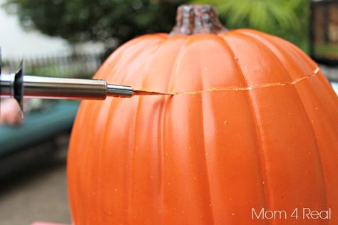 Cut Foam Pumpkins With Ease Using a Heated Knife Decorating Pumpkins, Craft Pumpkins, Pumpkin Decorating Ideas, Holloween Makeup, Halloween Things, Plastic Pumpkins, Artificial Pumpkins, Foam Pumpkins, Ideas For Decorating