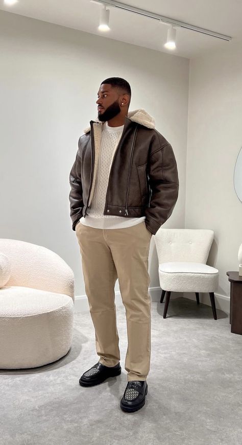 Court Date Outfit, Men’s Graduation Look, Men’s Fall Clothing Styles, Men Aesthetic Streetwear, Mens Outfits Work, Mono Chrome Outfits, Clean Lines Outfit, Mens Plus Size Fall Fashion, Fall Outfit Men Classy