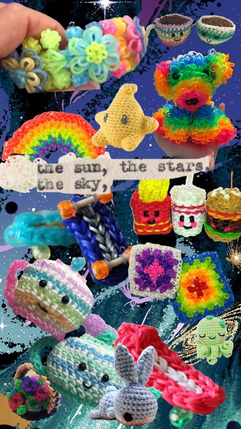 #art #rainbowloom #rainbow #crochet #vibes Rainbow Loom Aesthetic, Rainbow Loom Color Combinations, Rainbow Loom Valentines, Crochet Rainbow Animal, Loomigurumi Patterns Rainbow Loom, Crochet Vibes, Rainbow Loom Pride Bracelets, Rainbow Loom Nostalgia, Craft Things