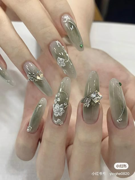 Douyin Flower Nails, Nail Douyin, Engagement Nails, Fake Nails Designs, February Nails, Vintage Nails, Lavender Nails, Fancy Nails Designs, Beauty Nails Design